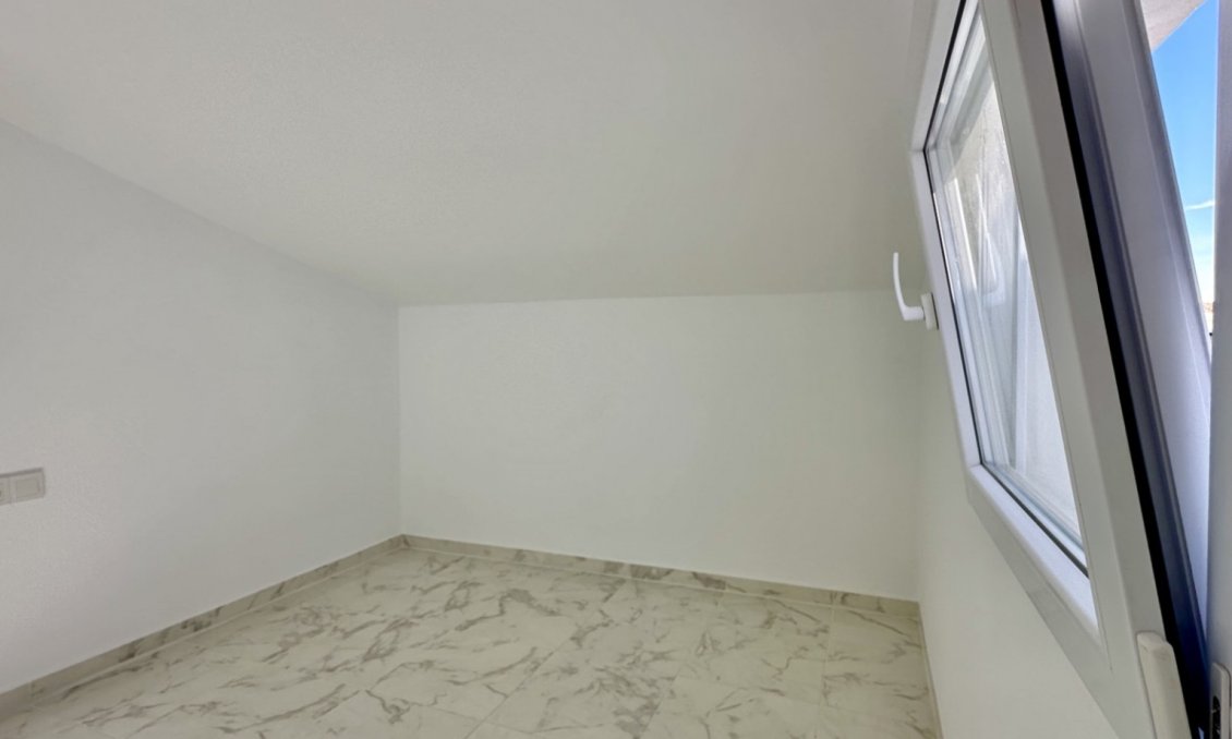 Wiederverkauf - Town House -
Torrevieja - Costa Blanca