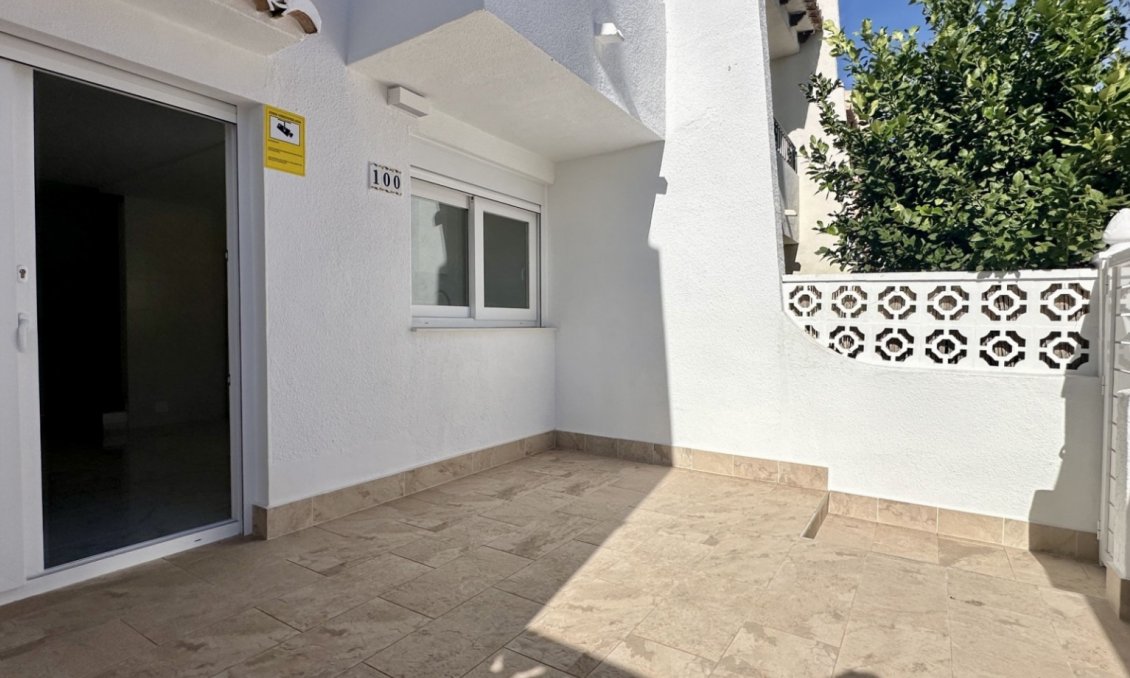 Wiederverkauf - Town House -
Torrevieja - Costa Blanca