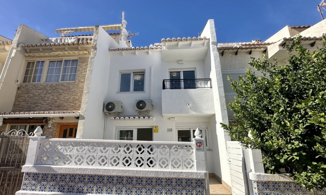 Wiederverkauf - Town House -
Torrevieja - Costa Blanca