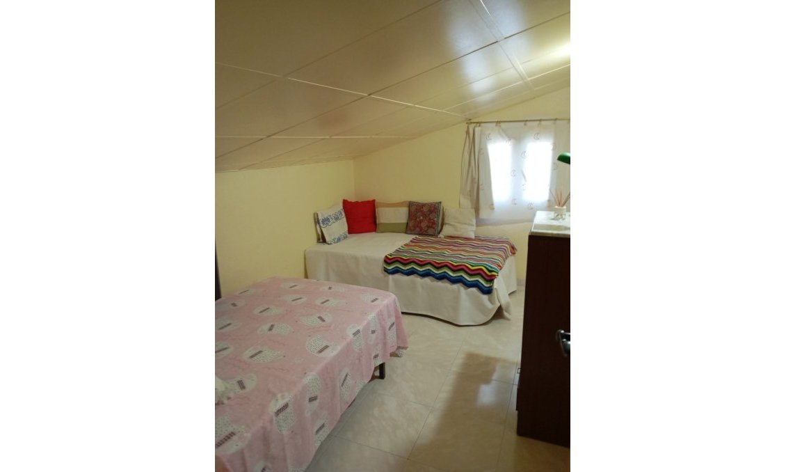 Revente - Villa -
Yecla - Inland