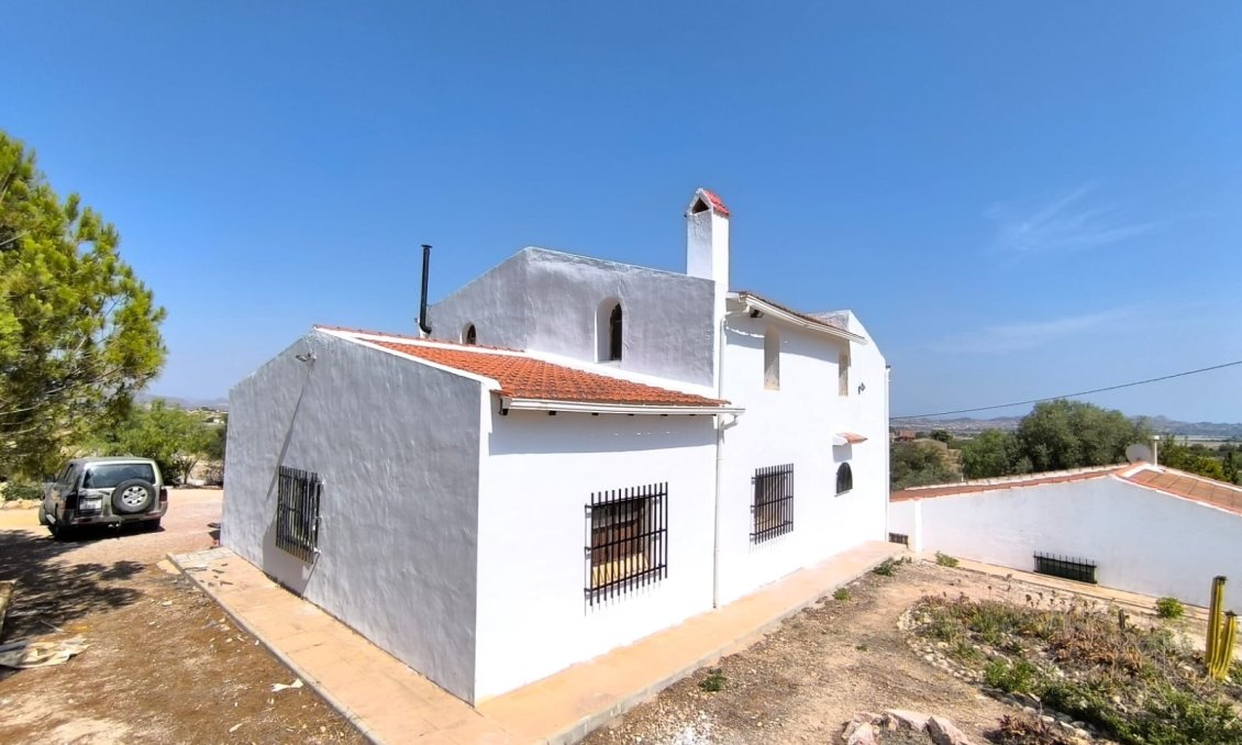 Wiederverkauf - Villa -
Novelda - Inland