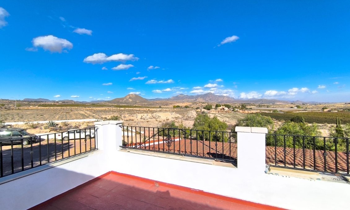 Wiederverkauf - Villa -
Novelda - Inland