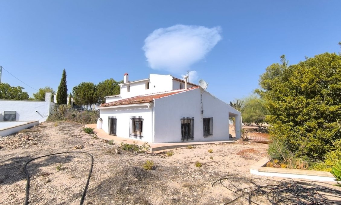 Wiederverkauf - Villa -
Novelda - Inland