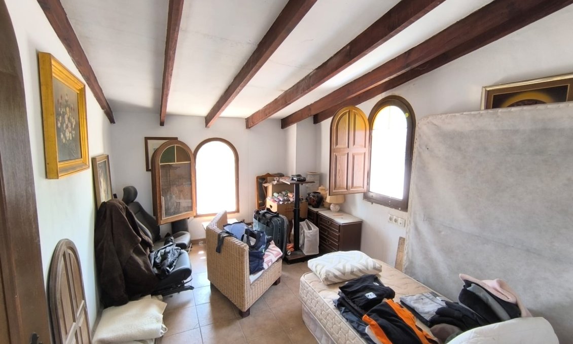 Wiederverkauf - Villa -
Novelda - Inland