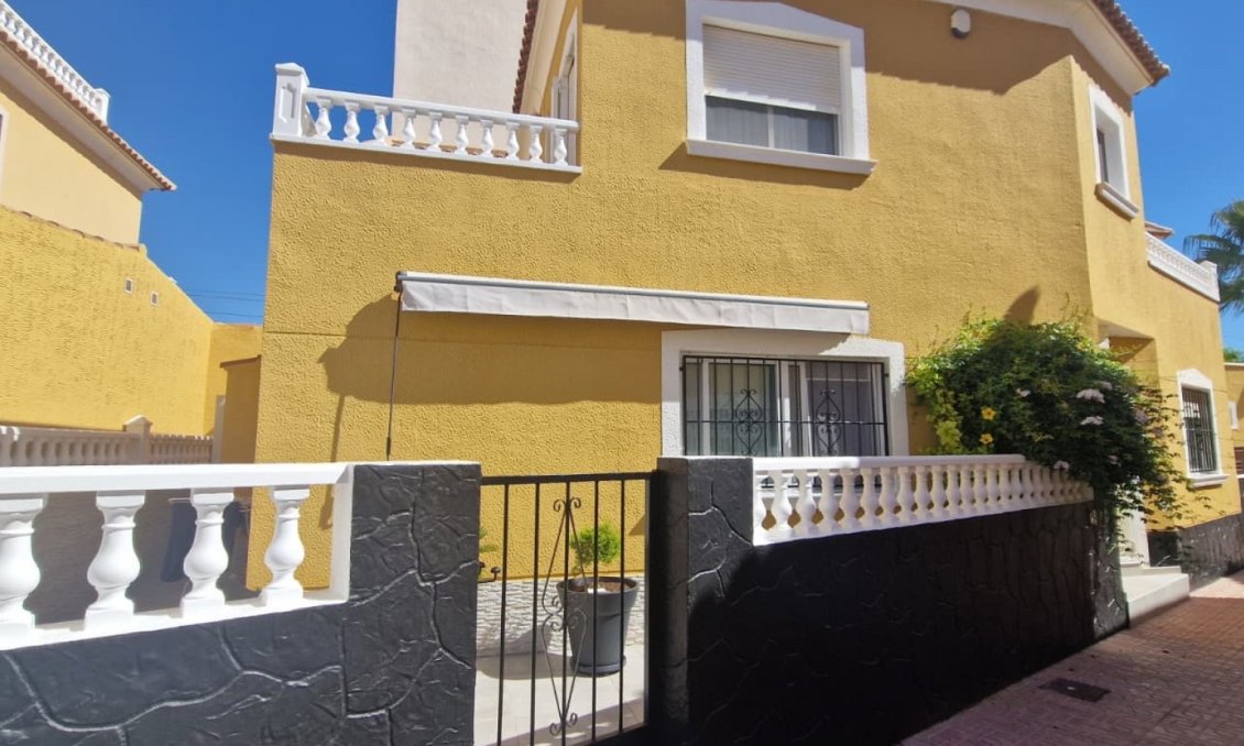 Revente - Town House -
Orihuela Costa - Costa Blanca