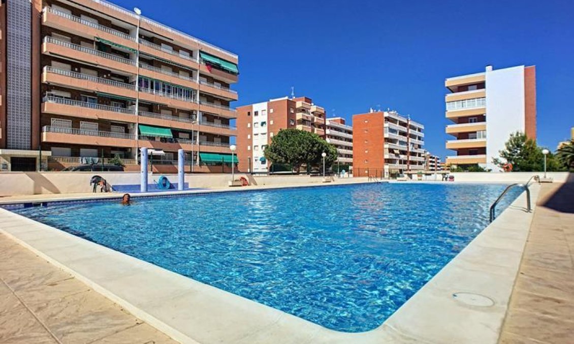 Revente - Appartement -
Punta Prima - Costa Blanca