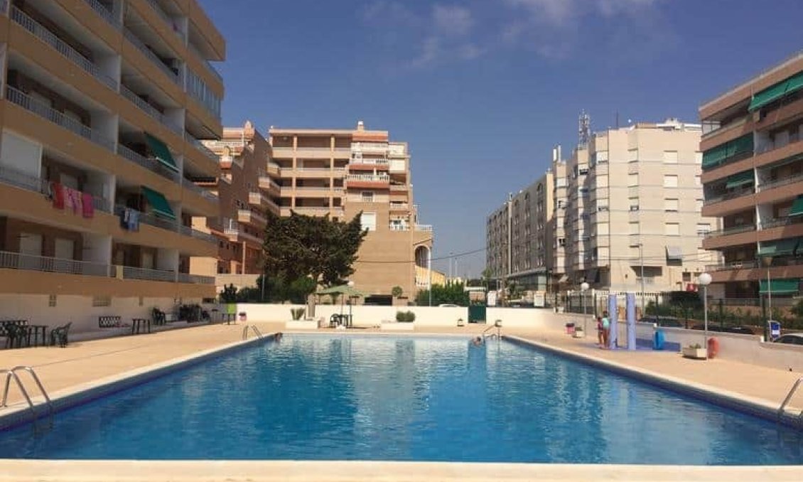 Revente - Appartement -
Punta Prima - Costa Blanca