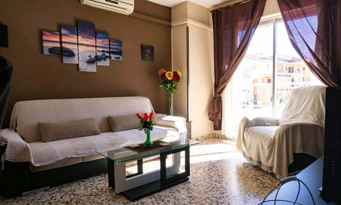 Revente - Appartement -
Punta Prima - Costa Blanca