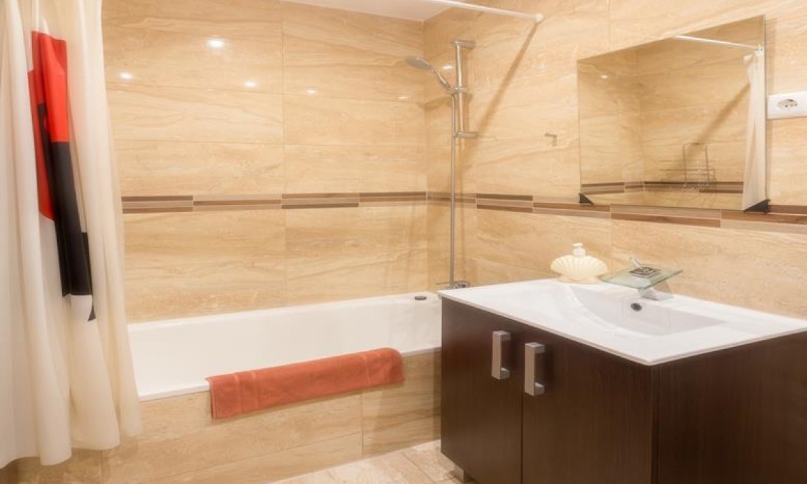 Revente - Appartement -
Punta Prima - Costa Blanca