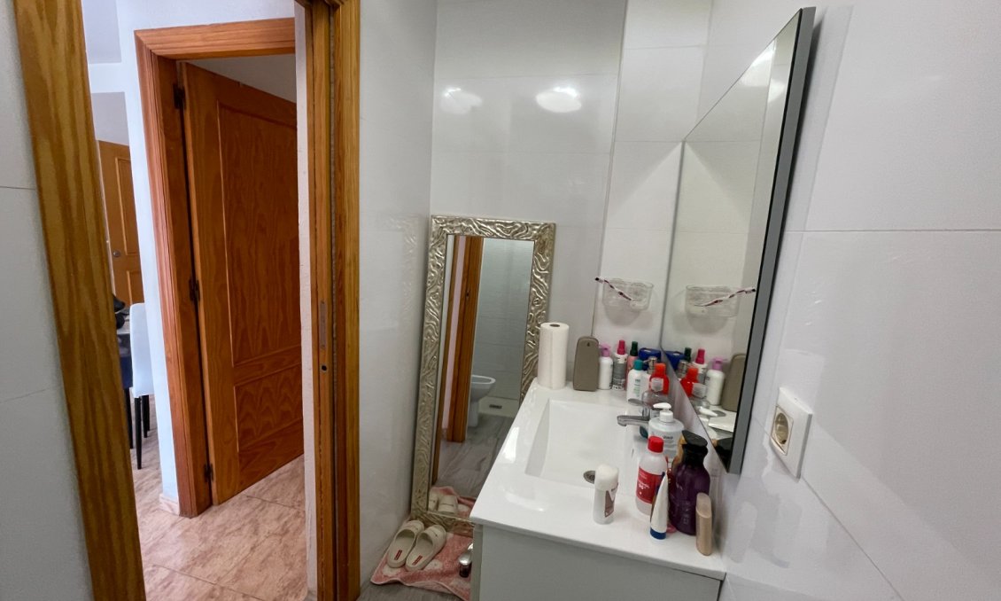 Resale - Apartment -
Torrevieja - Costa Blanca