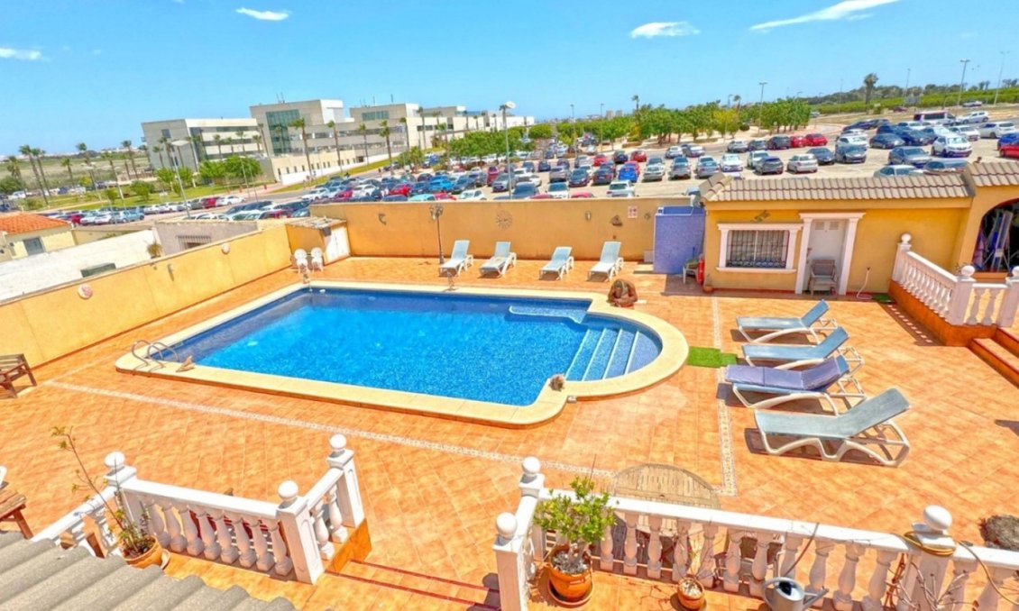 Revente - Villa -
Torrevieja - Los Balcones
