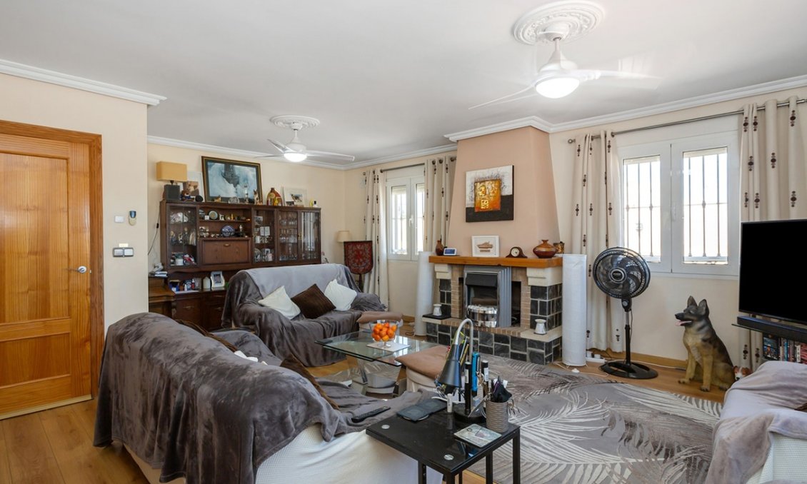 Revente - Villa -
Torrevieja - Los Balcones