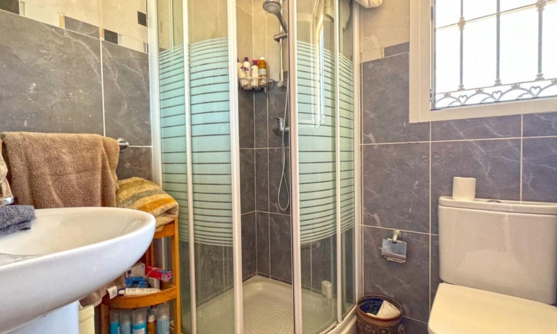 Revente - Villa -
Torrevieja - Los Balcones