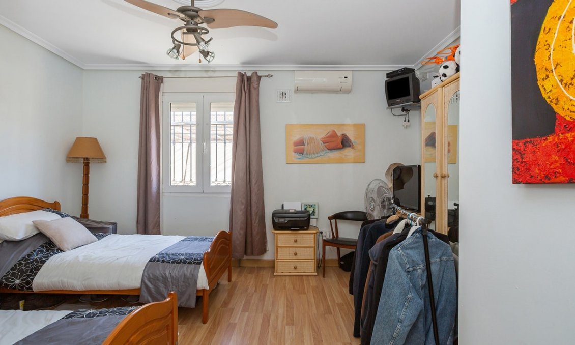 Revente - Villa -
Torrevieja - Los Balcones