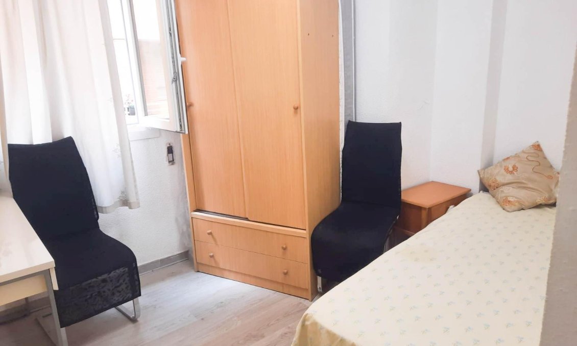 Revente - Appartement -
Torrevieja - Centro