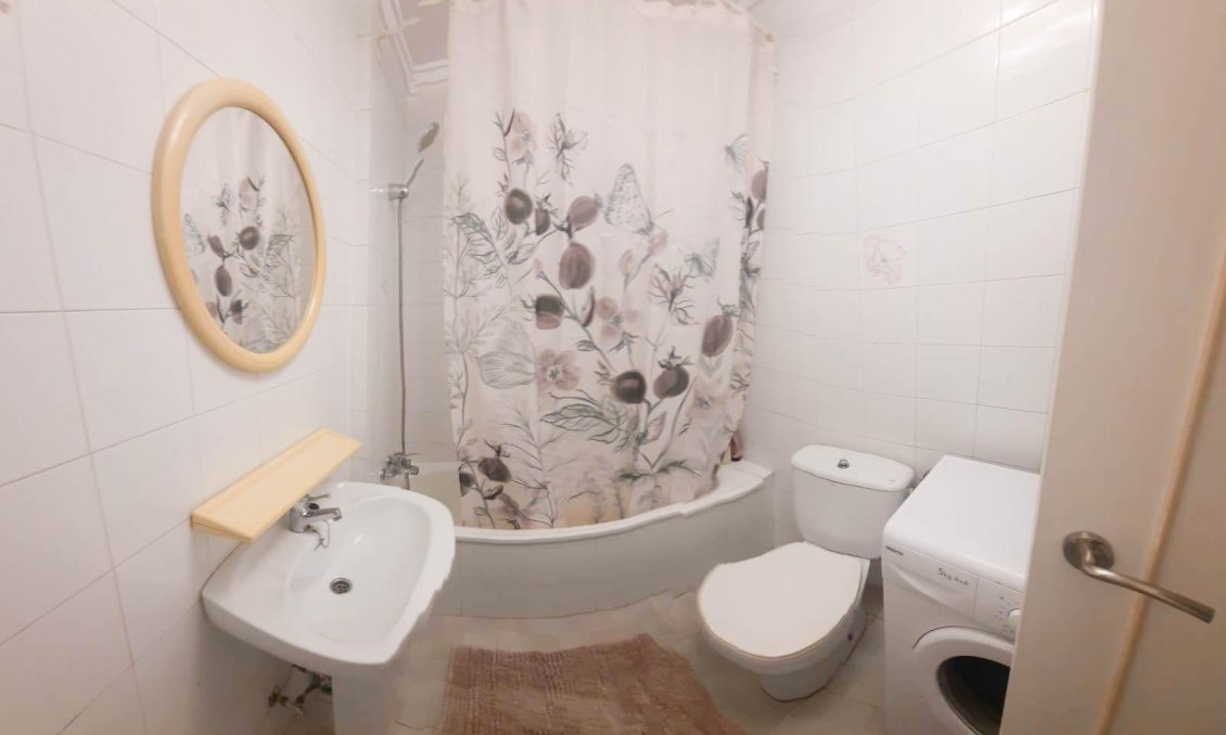 Revente - Appartement -
Torrevieja - Centro