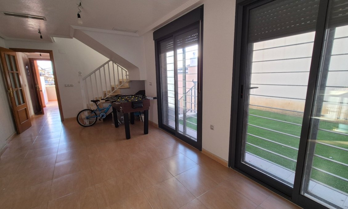 Használt Ingatlanok - Kétszintes lakás -
Torrevieja - Costa Blanca