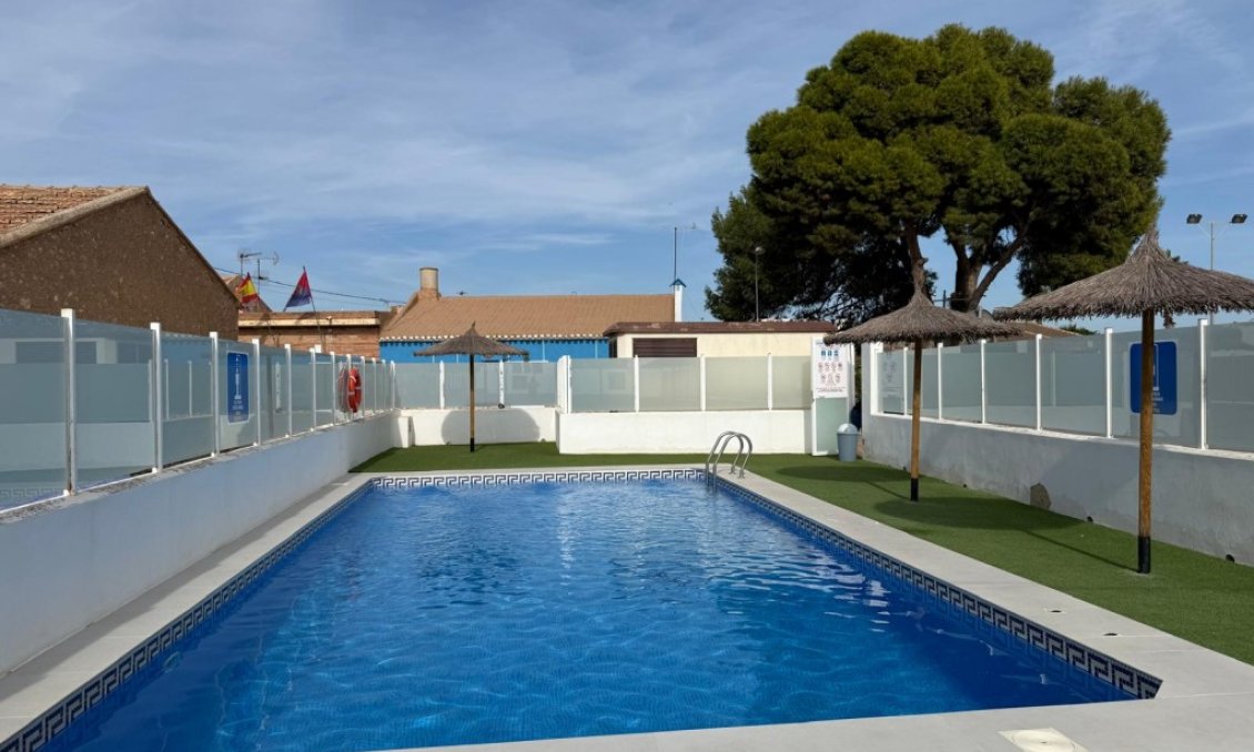 Használt Ingatlanok - Sorház -
Santa Rosalia - Inland