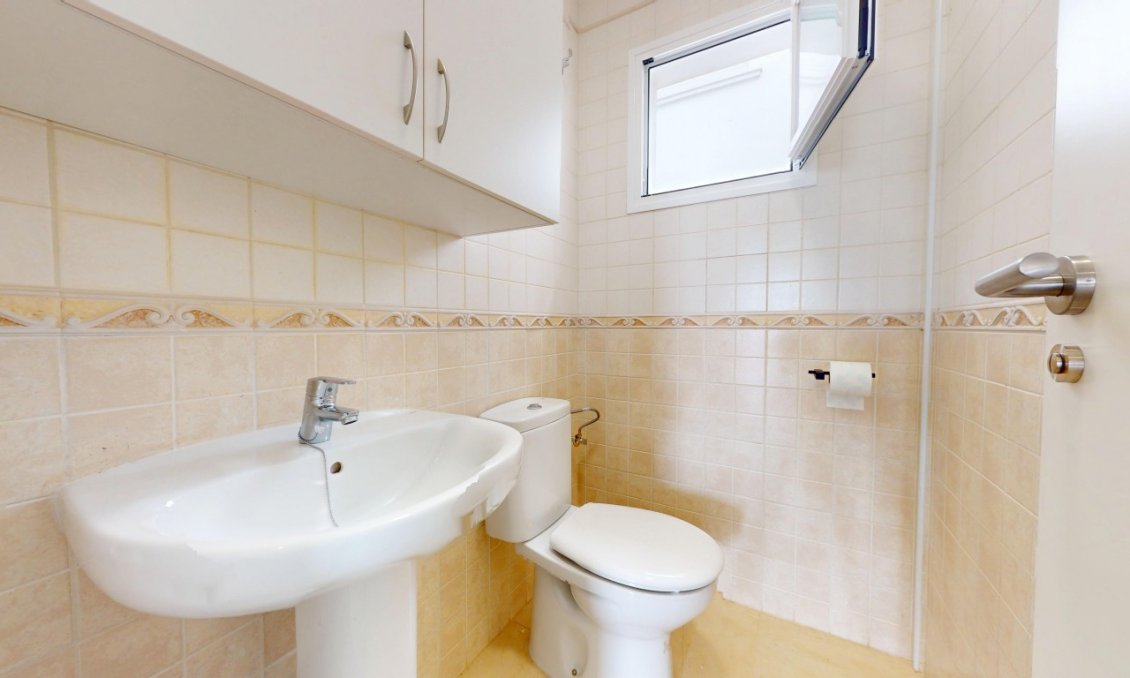 Használt Ingatlanok - Sorház -
Santa Rosalia - Inland