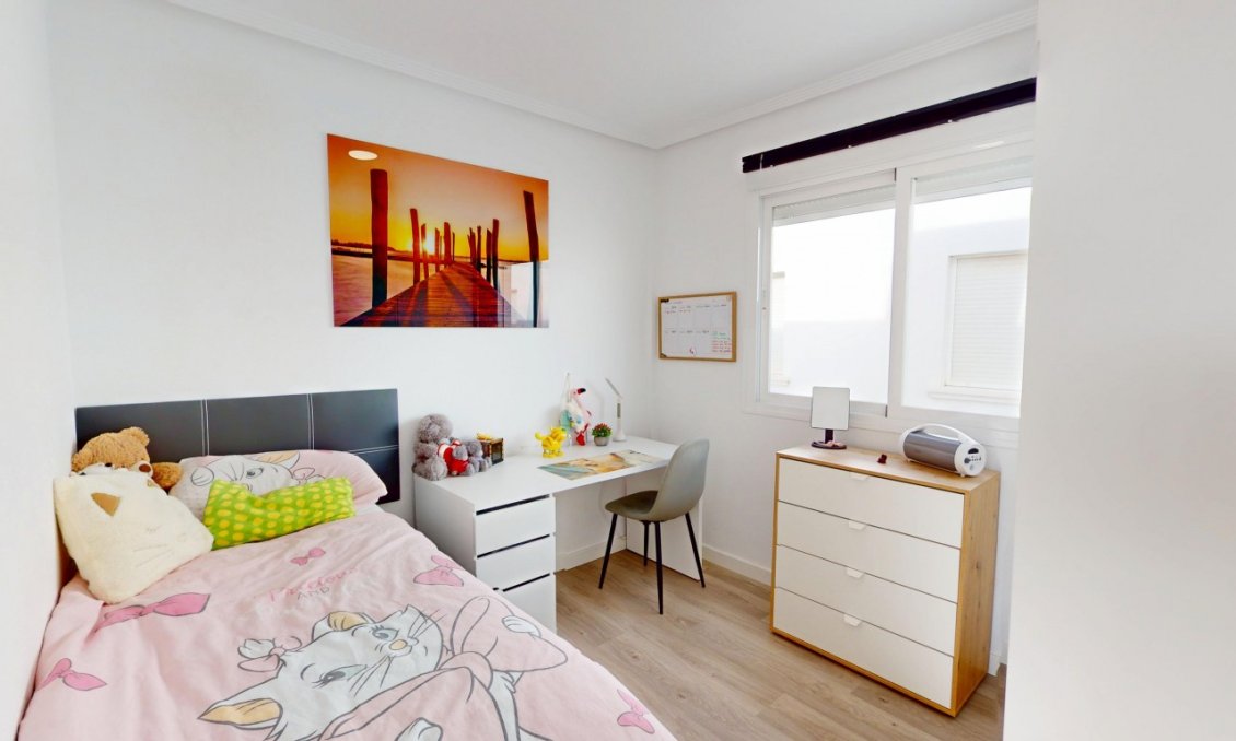 Használt Ingatlanok - Sorház -
Santa Rosalia - Inland