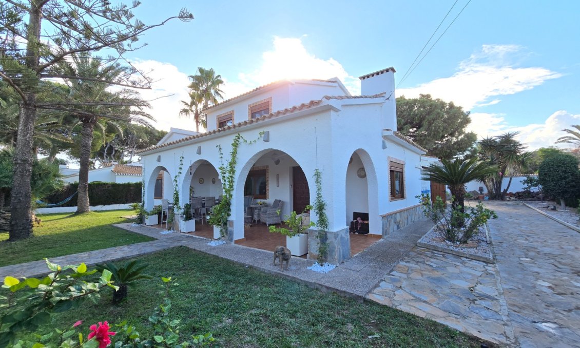 Revente - Villa -
Orihuela Costa - Costa Blanca