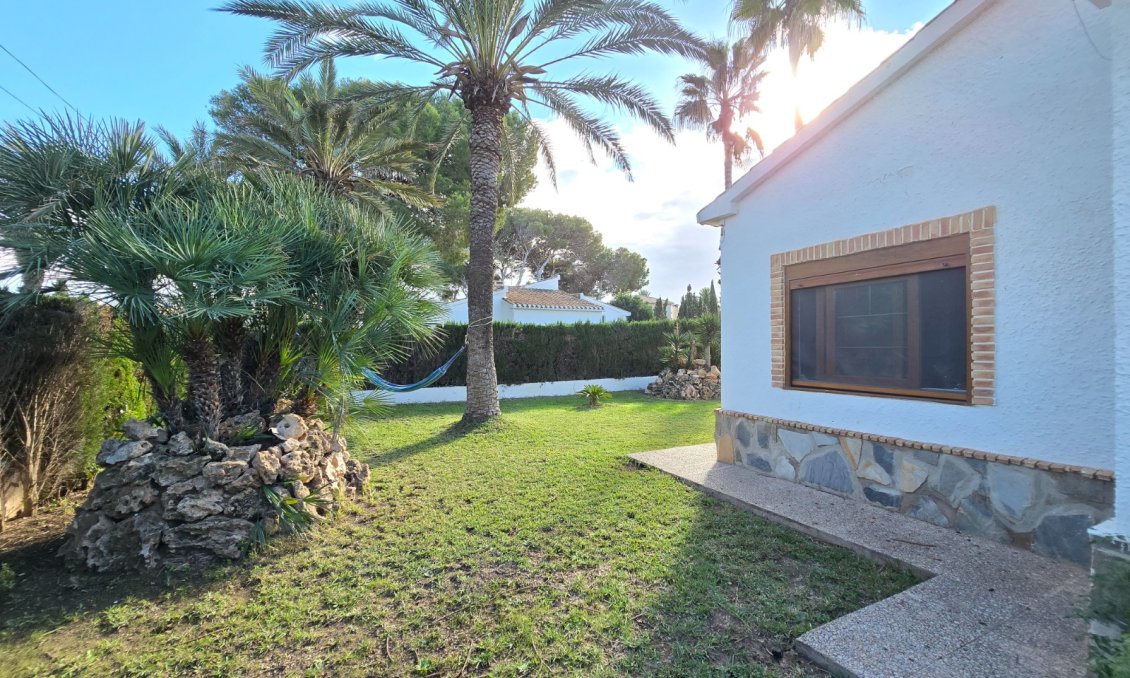 Revente - Villa -
Orihuela Costa - Costa Blanca