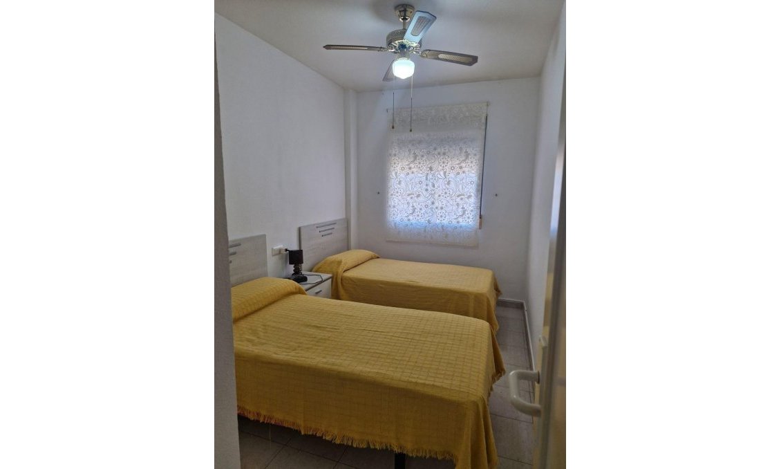 Revente - Bungalow -
Torrevieja - Playa De Los Naufragos