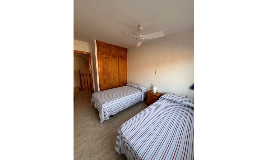 Revente - Town House -
Orihuela Costa - Campoamor