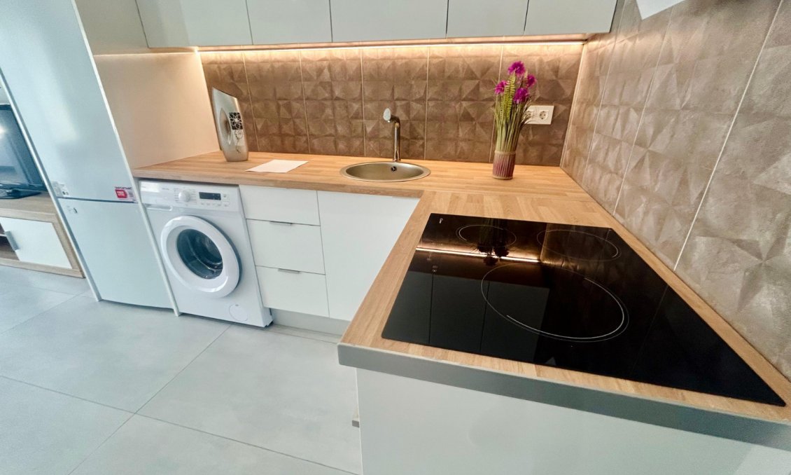 Használt Ingatlanok - Sorház -
Torrevieja - Costa Blanca