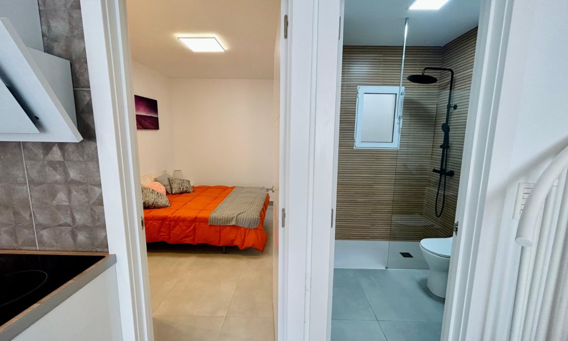 Használt Ingatlanok - Sorház -
Torrevieja - Costa Blanca