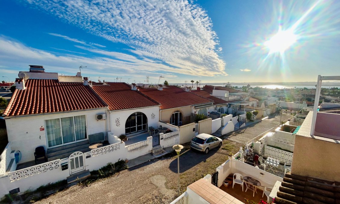 Használt Ingatlanok - Sorház -
Torrevieja - Costa Blanca