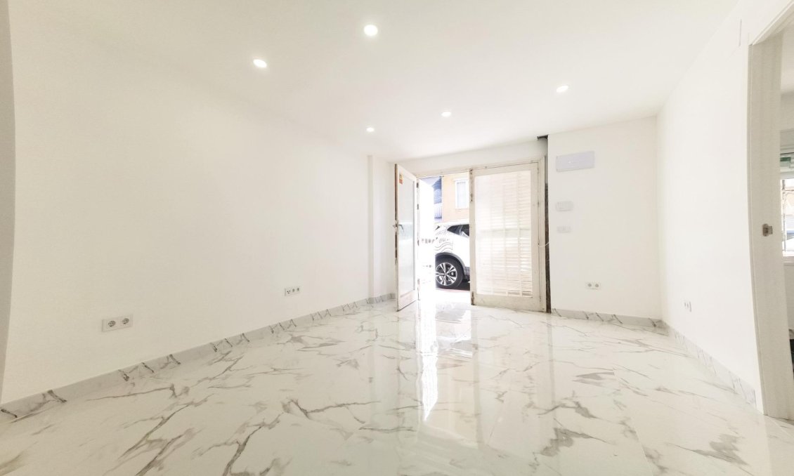 Wiederverkauf - Wohnung -
Torrevieja - Playa De Los Naufragos