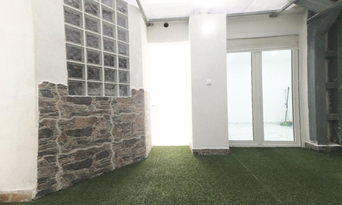 Wiederverkauf - Wohnung -
Torrevieja - Playa De Los Naufragos