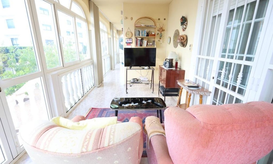 Revente - Villa -
Orihuela Costa - Costa Blanca