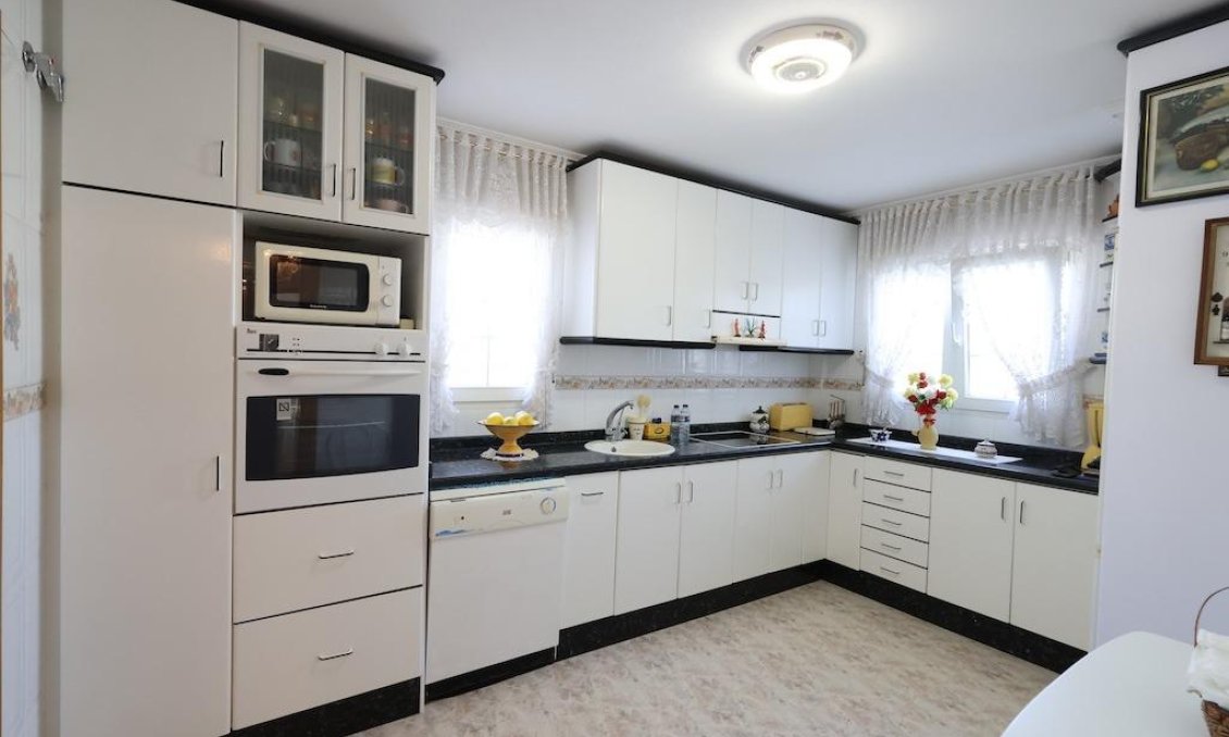 Revente - Villa -
Orihuela Costa - Costa Blanca