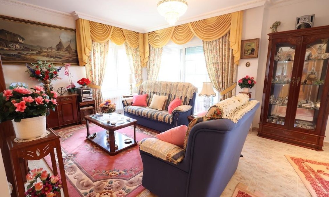 Revente - Villa -
Orihuela Costa - Costa Blanca