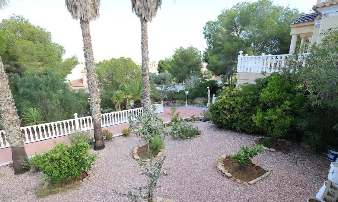 Revente - Villa -
Orihuela Costa - Costa Blanca