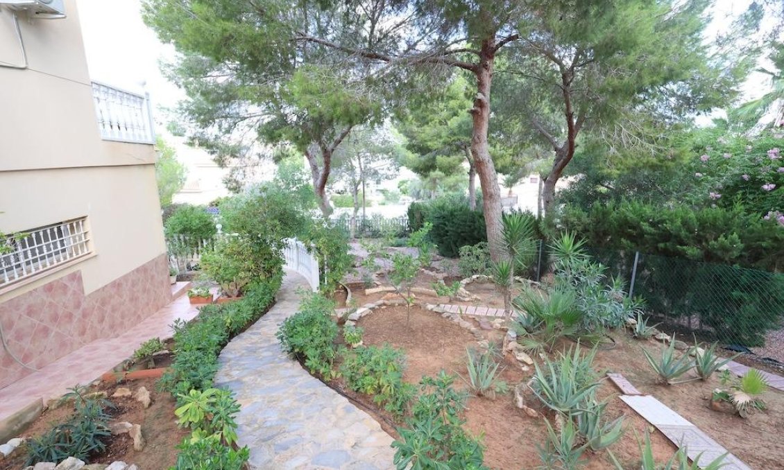 Revente - Villa -
Orihuela Costa - Costa Blanca
