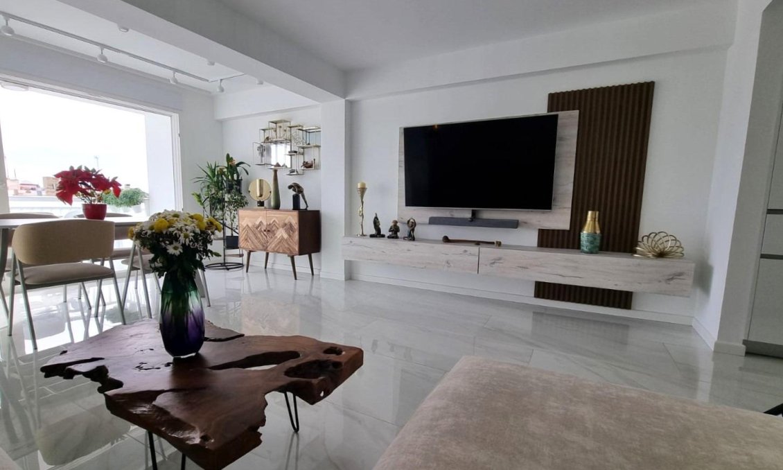 Revente - Appartement -
Torrevieja - Centro