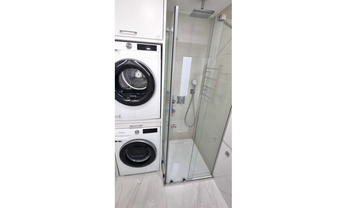 Revente - Appartement -
Torrevieja - Centro