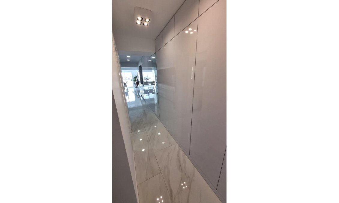 Revente - Appartement -
Torrevieja - Centro