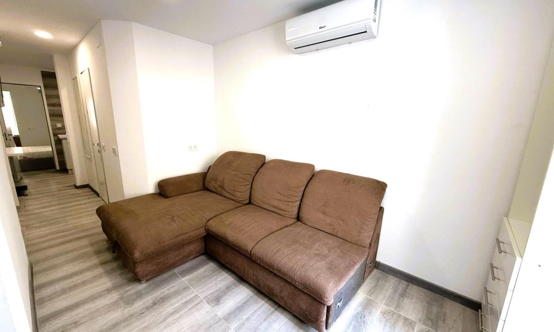 Használt Ingatlanok - Kétszintes lakás -
Torrevieja - Centrum