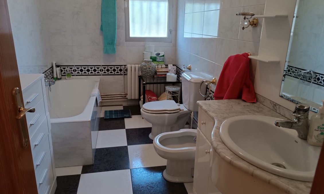 Használt Ingatlanok - Villa -
Revuelta de Yecla - Inland