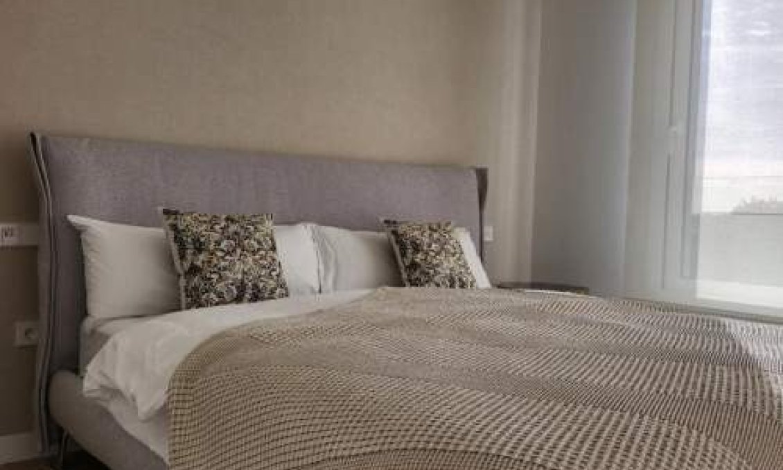 Revânzare - Mansardă -
Campoamor - Costa Blanca