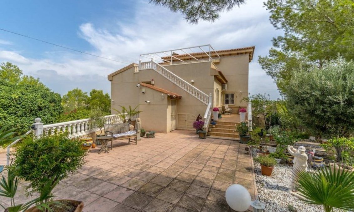 Segunda mano - Villa -
Pinar de Campoverde - Inland