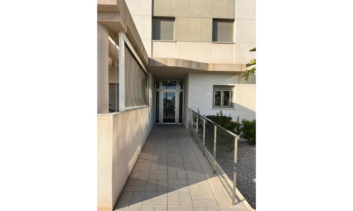 Revente - Appartement -
Los Dolses - Inland