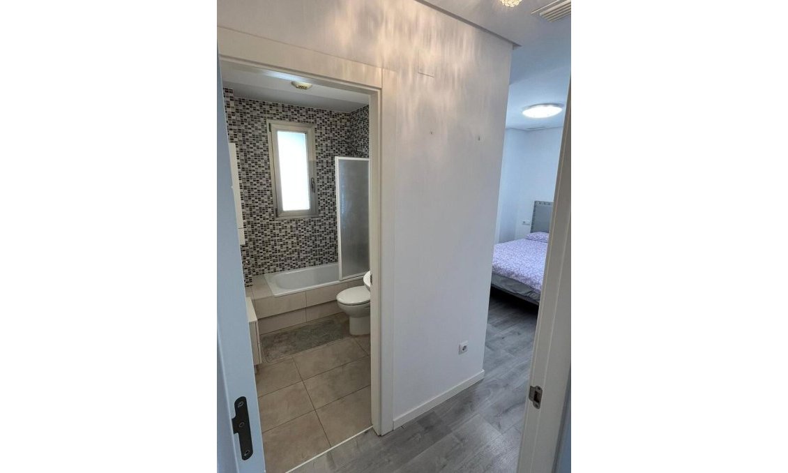 Revente - Appartement -
Los Dolses - Inland