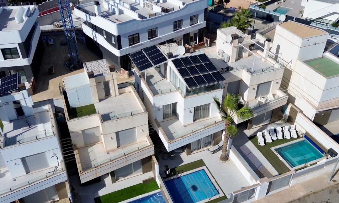 Revente - Villa -
Orihuela Costa - Costa Blanca