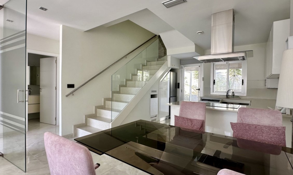 Revente - Villa -
Orihuela Costa - Costa Blanca