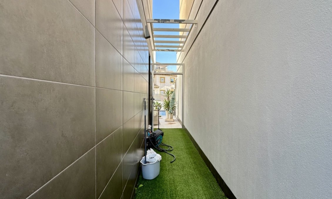 Revente - Villa -
Orihuela Costa - Costa Blanca